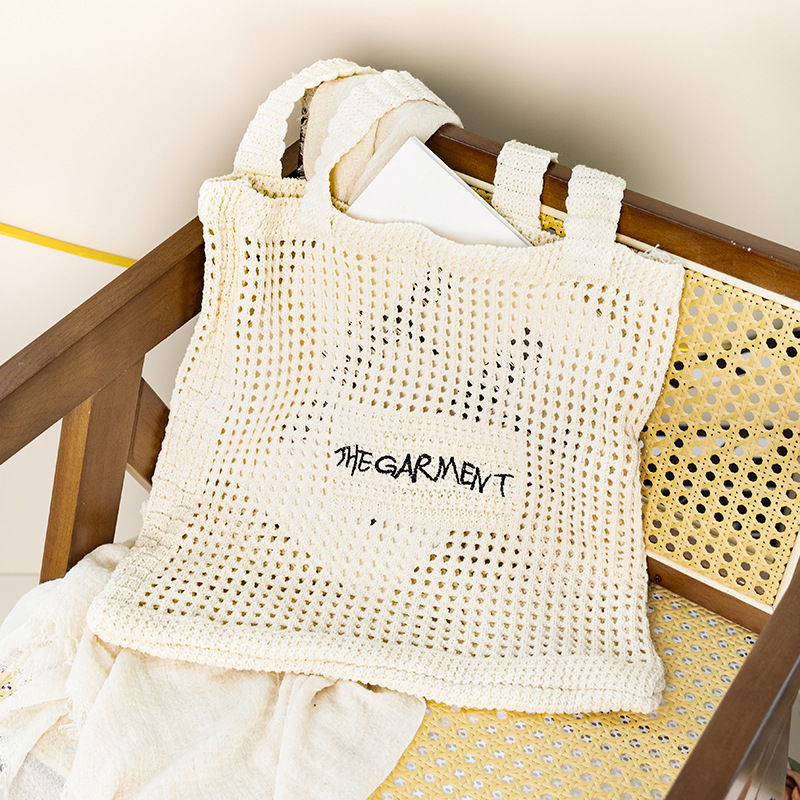 Letter knitted bag [beige]