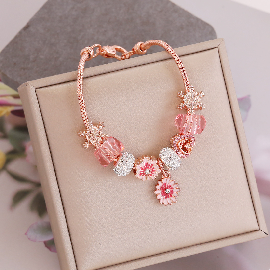 Chaude Panjia Bracelet Swan Amour Diy Bracelet Abordable De Luxe Mode Marée D'anniversaire Cadeau B306 display picture 4