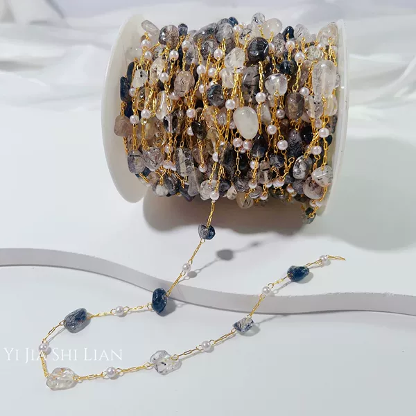Black jade and pearls