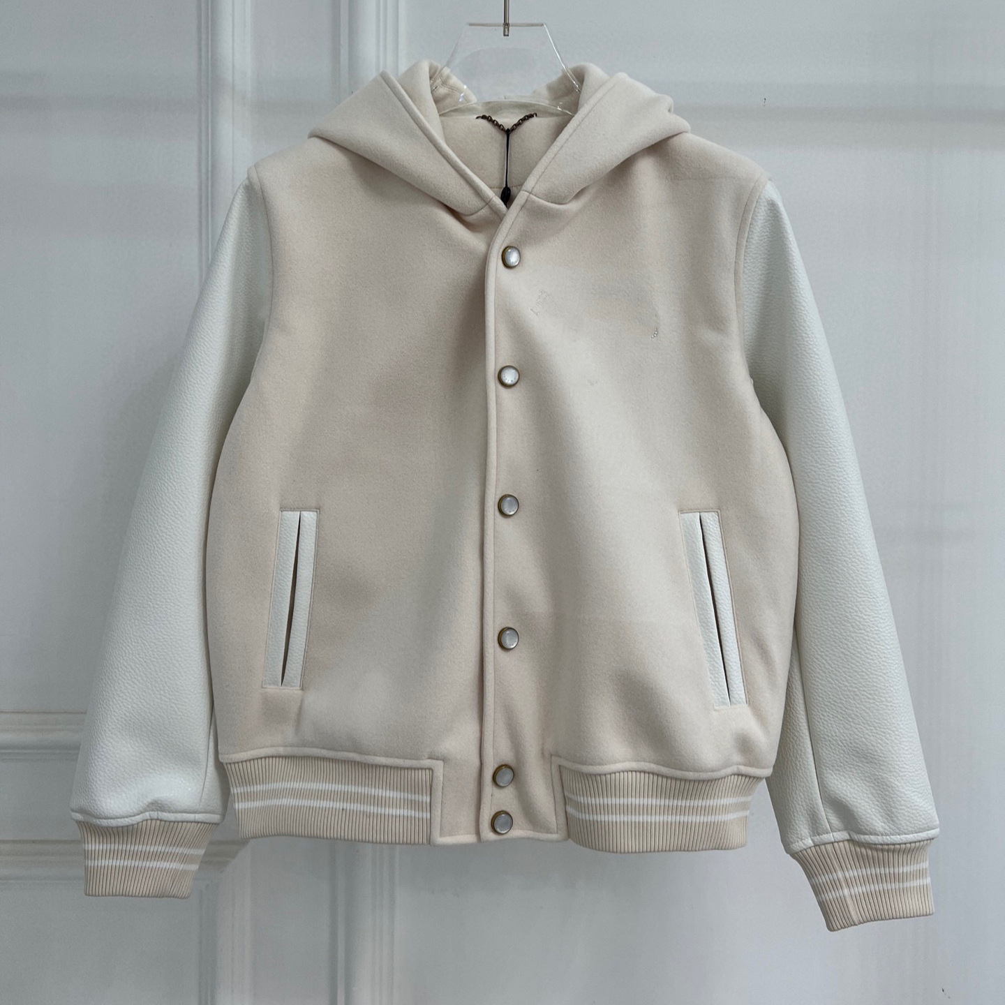 Distinguish Quality 25-Year-Old Men's Loose Lapel Jacket with Sleeves, Fur Trim, Embroidered Knit, Rhinestone Baseball Jacket Outerwear