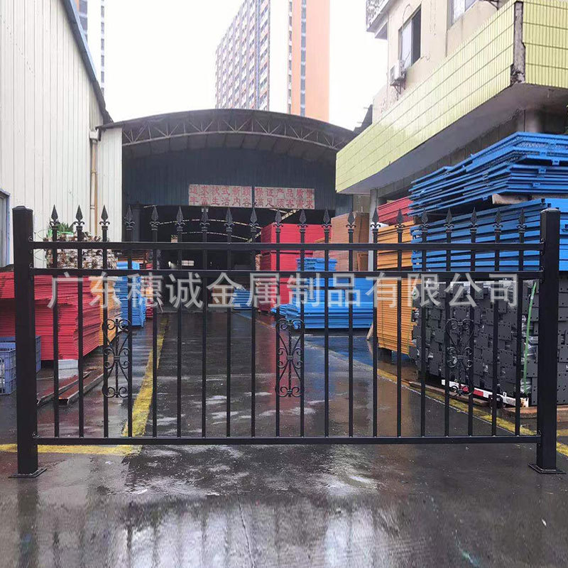 广东穗诚厂家供应铁艺围墙围栏小区别墅建筑工地项目部锌钢围栏