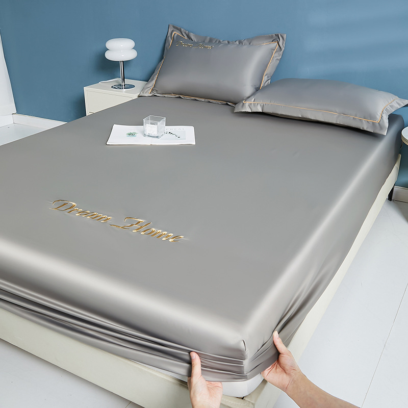 2025 nueva ropa de cama de seda de hielo fresca de verano, funda protectora de colchón de una pieza, funda de cama, juego de tres piezas 2025 nuevo