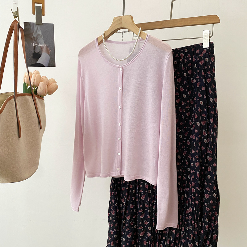 26 New Summer Products Korean Style Round Neck Rolled Edge Knitted Cardigan for Women, Thin, Breathable, Delicate and Sun-Protective 7655 26 New Summer Products Korean Style Round Neck Rolled Edge Knitted Cardigan for Women, Thin, Breathable, Delicate and Sun-Protective 7655