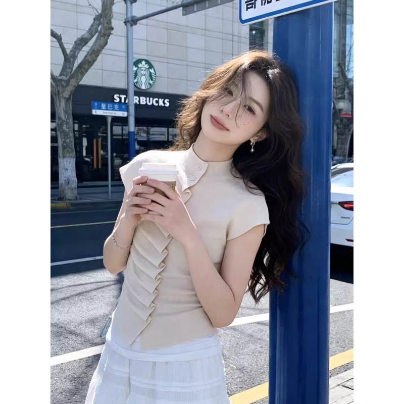 Korean-Style Elegant Half-Turtleneck Knit Sweater for Women, Spring and Summer Versatile Design, Niche Buttoned Cardigan, Ruched Slim-Fit Top Korean-Style Elegant Half-Turtleneck Knit Sweater for Women, Spring and Summer Versatile Design, Niche Buttoned Cardigan, Ruched Slim-Fit Top