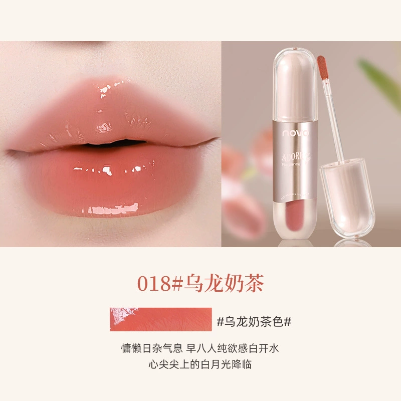 Блеск-гланц для губ (Novo) Adore Radiance — прозрачное зеркальное сияние, легкая увлажняющая текстура