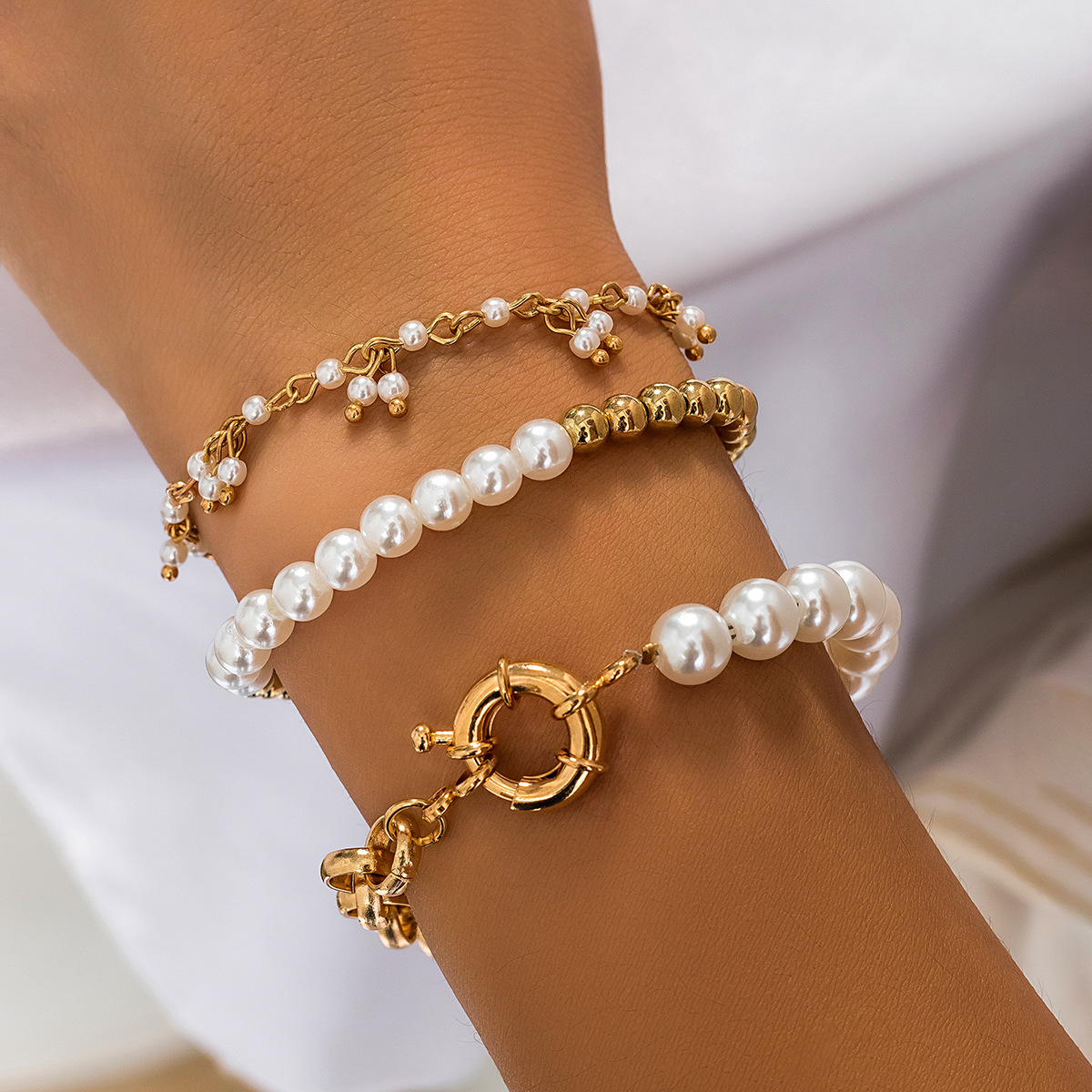 Dame Forme De Cœur Perle D'imitation Alliage De Gros Bracelets display picture 35