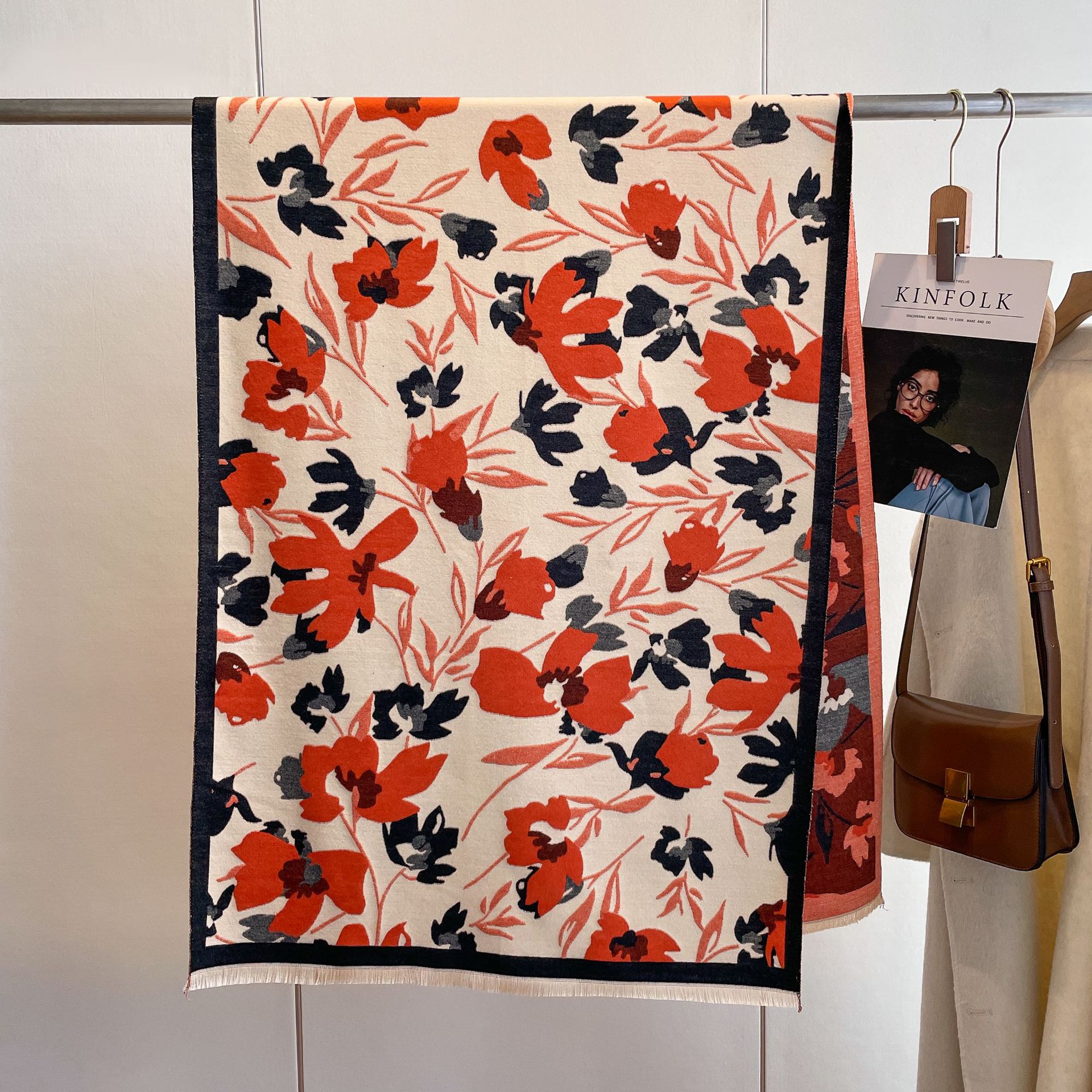 2023 estilo coreano suave todo fósforo floral impreso bufanda larga de las mujeres engrosada cálida bufanda de Cachemira como chal exterior