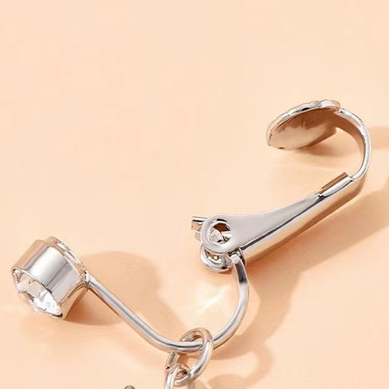 Fashion Cross-border E-commerce Wholesale Fashion Simple Heart-shaped Exquisite Sexy Non-piercing Jewelry Accessories Ear Clips Easy To Wear_voghion.com
