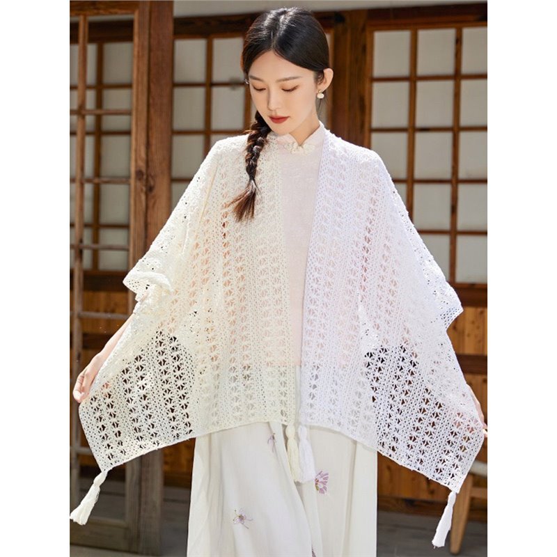 Xinjiang Tourist Shawl Tassel Ethnic Xizang Cape Hollow Knit Qinghai Cardigan Yunnan Decorative Cape Scarf Xinjiang Tourist Shawl Tassel Ethnic Xizang Cape Hollow Knit Qinghai Cardigan Yunnan Decorative Cape Scarf