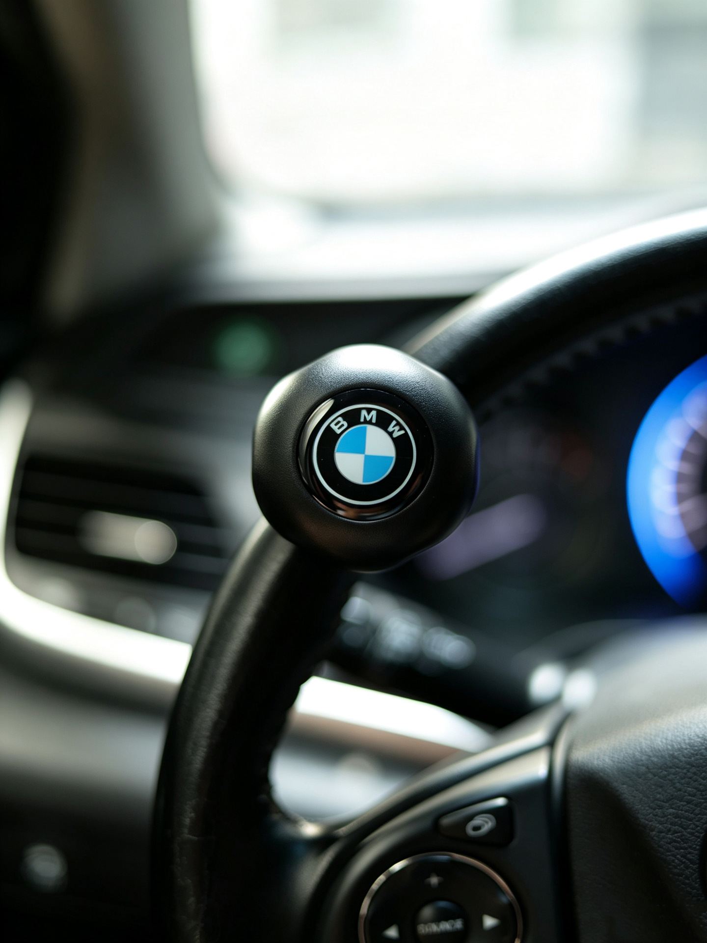 Universal steering wheel ball for cars, trucks, tractors, etc. Suitable for cross-border shipping