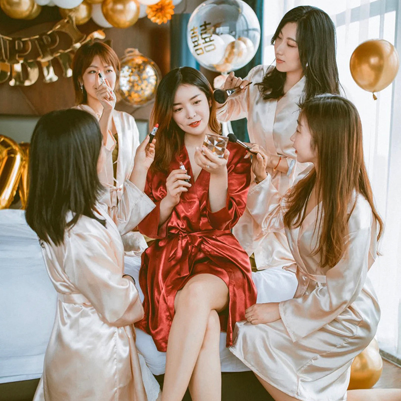 Nightgown Women's Autumn Pajamas Bride's Bridesmaid Morning Gown Silk Faux Girls' Party Loose Large Size New Wedding Bathrobe