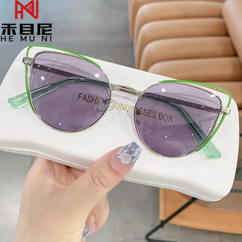Cat-eye sunglasses Korean style sunglasses for women  new retro personalized sunglasses for women street photography fashion decorative glasses