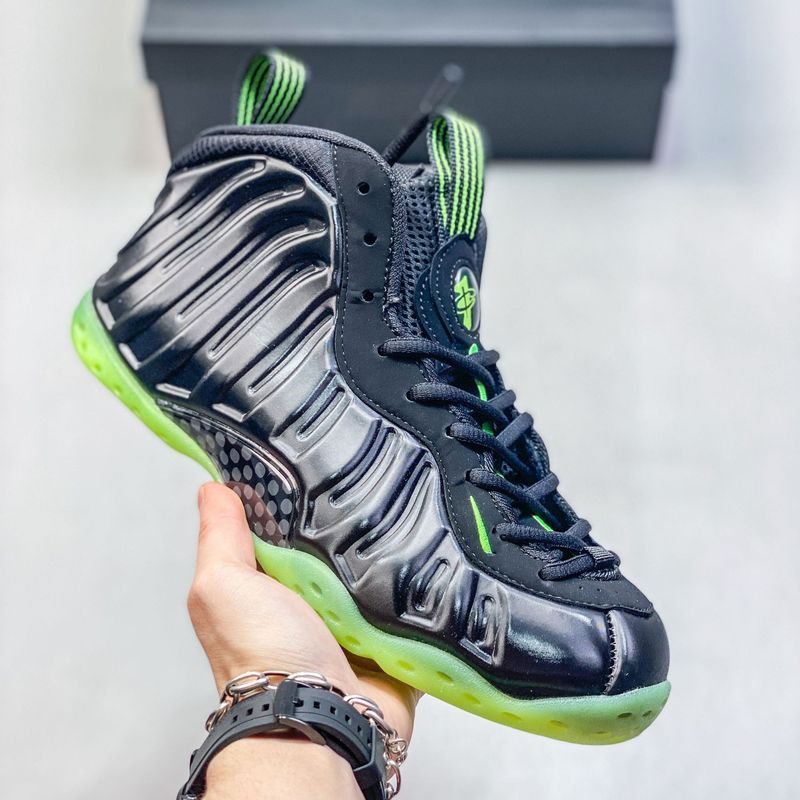 ピュアオリジナル Foamposite One ハーダウェイ シグネチャー スプレー フォーム ミッドトップ スポーツ バスケットボール シューズ ピュア ホワイト アイス ブルー ギャラクシー スプレー|undefined