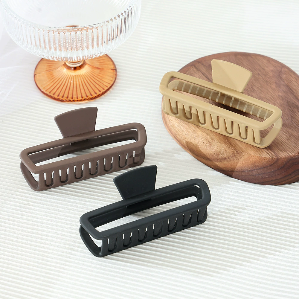 Rectangular crab pin, shark, simple and elegant design, high-quality style