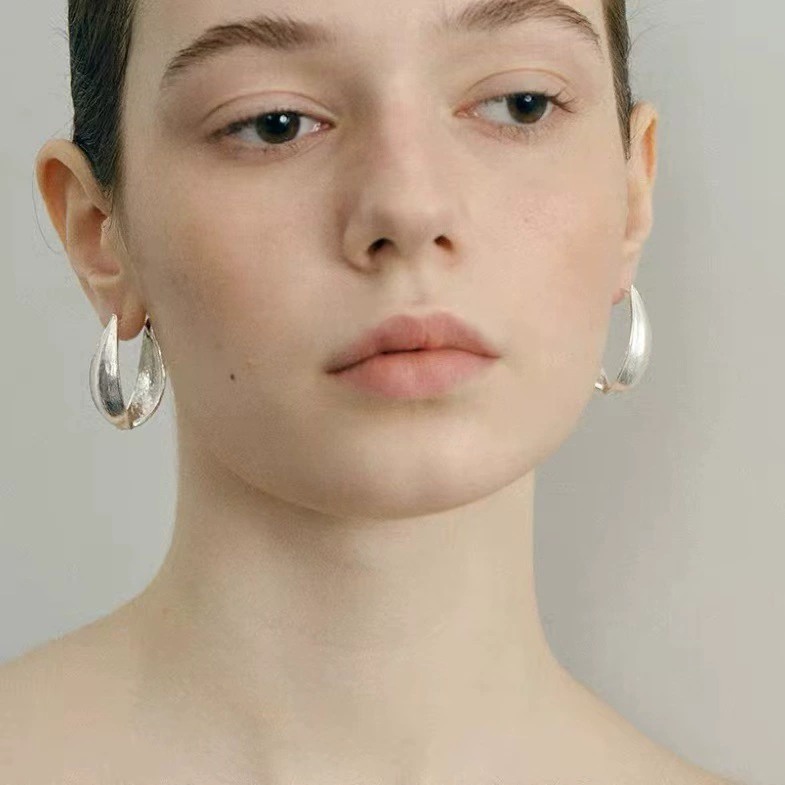 Double-sided universal earrings