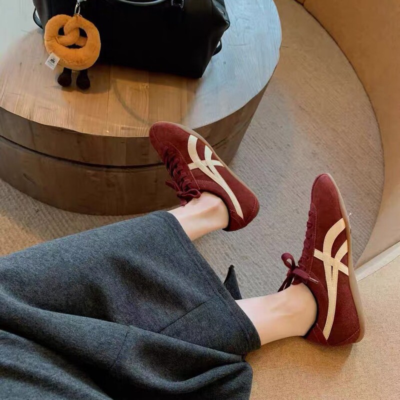 Frosted Cowhide Version ~ Winter Fashionable Contrasting Color Front Lace-Up Flats Soft Sole Shoes Casual Shoes Agan Training Shoes for Women