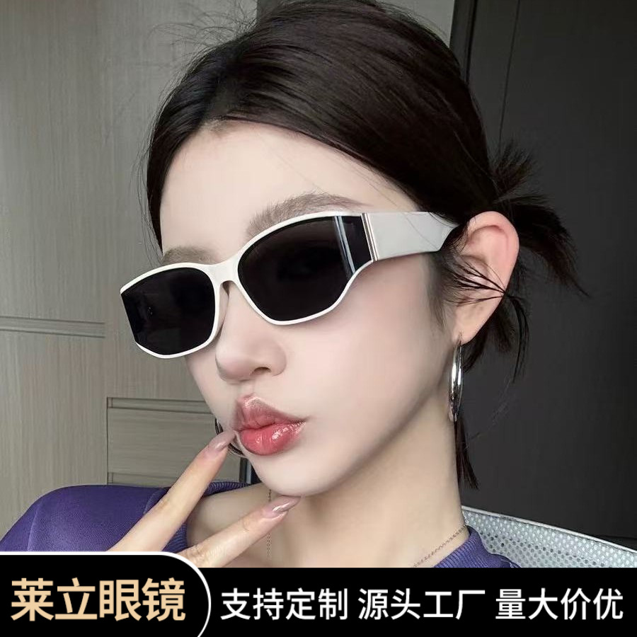 New Cat-Eye Sunglasses with a Technological Feel, Curved One-Piece Square Frame, Cross-Border Y2K Style, UV Protection Sunglasses for Trendy Girls
