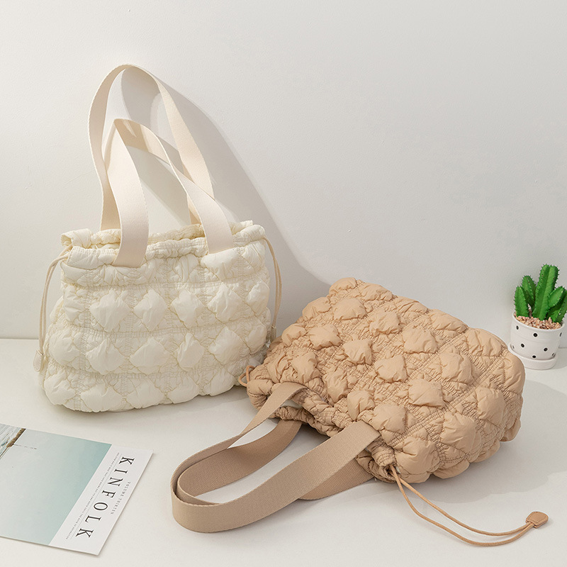 Corea del Sur nueva moda nube bolsa rombo hacia abajo de compras de gran capacidad bolso de hombro de las mujeres bolsa de las axilas