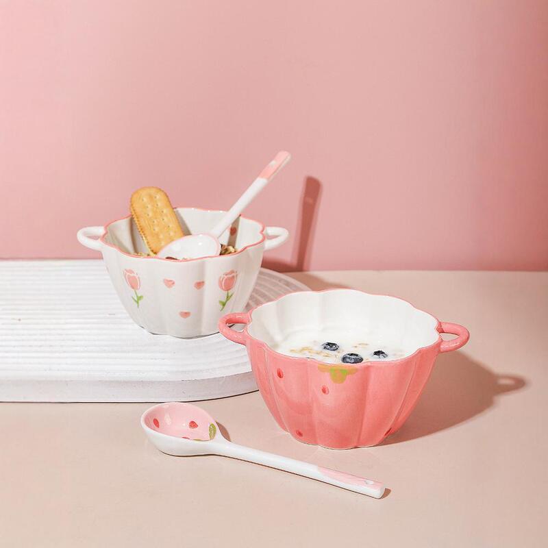 かわいい陶磁器の耳の碗の家庭用の個人の専用の新型のinsは熱いイチゴの花びらの碗の果物のサラダの碗を防ぎます。|undefined