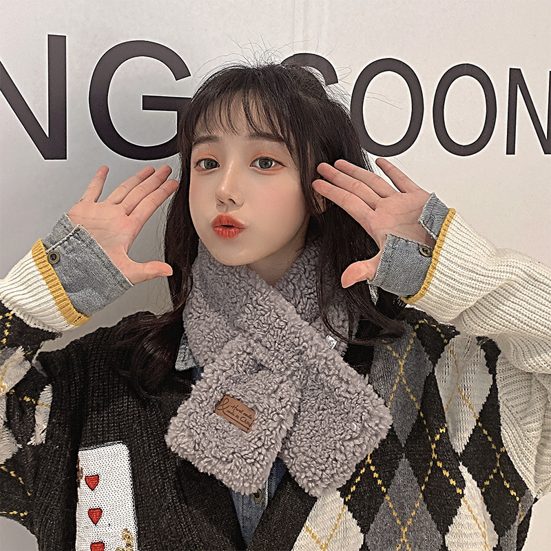 Otoño y invierno de imitación de lana de cordero cruzada turbina de moda femenina coreana de doble cara cálida bufandas de lana de cordero collar