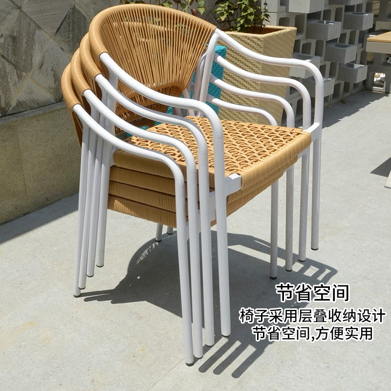 Mesa y silla de patio al aire libre, terraza de jardín de caña, balcón, mesa y silla de caña casuales, combinación de mesa y silla al aire libre