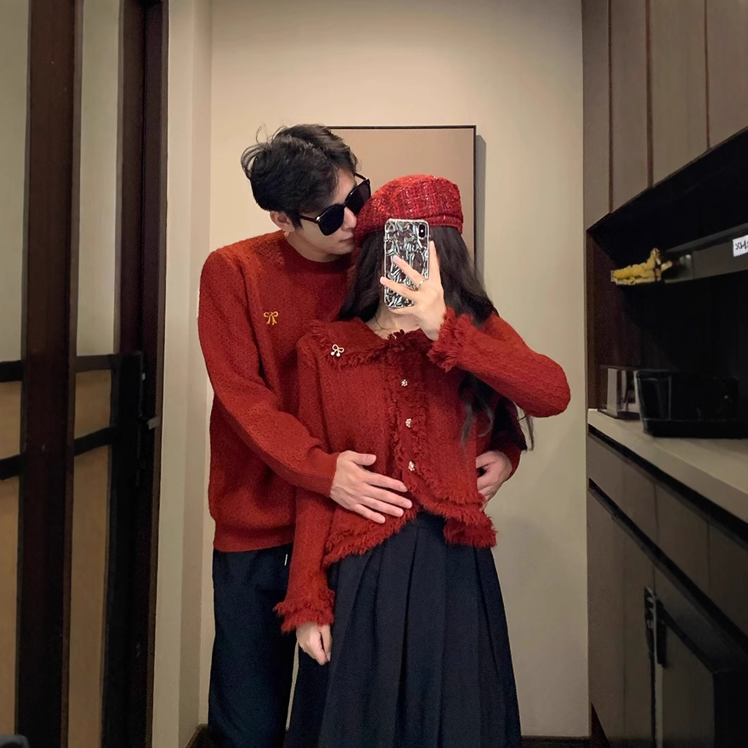 인생의 해 커플 의상 뱀의 가을 새해 한 원피스 스커트 자수 레드 스웨터 올 매치 웨딩 연회 니트웨어