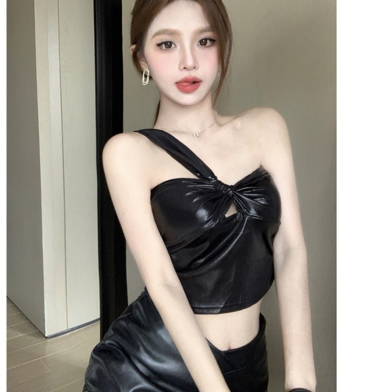 Spice Girl One-shoulder Tube Top Women's Spring and Summer Pleated Pure Desire Hollow Bright Sexy Inner Wearing Vest Top
