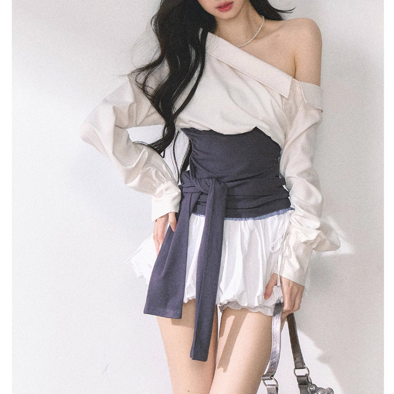 2025 韓国モデルトップフレンチオフショルダーホットガール Tシャツ夏ウエスト痩身デザイン通勤シャツショーツスーツ|undefined