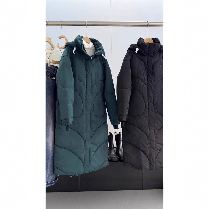 2025 Autumn/Winter Warm Long Hooded Quilted Black Slimming Cotton Jacket for Women, Thickened Long Cotton Coat