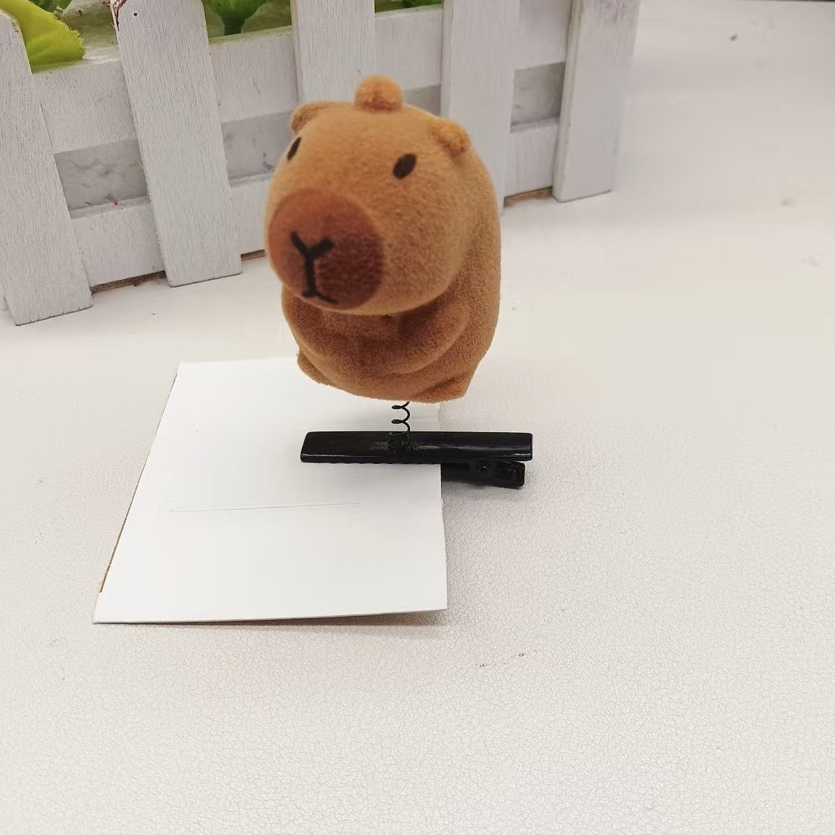 Clips de cabello al por mayor de dibujos animados clip de cabello interesante empujar pequeños regalos toques de cabello mercado nocturno de un dólar