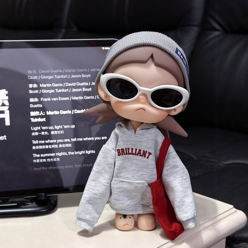 Cool Cool Sister Zsiga1 Longs for the Place Where Baby Clothes Are Moving, Cartoon Dolls Dress up and Finish Their Hair