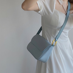時尚2024新款柔軟翻蓋書包寬肩帶大容量托特包百搭斜跨郵差包包女