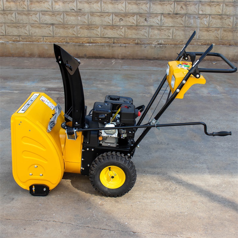 工厂现货6.5马力手推抛雪机 街道学校小区清雪机出口俄罗斯