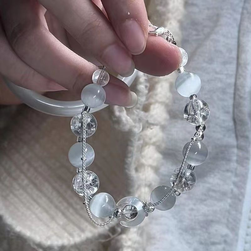 Small design bracelet for friend