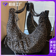 大容量包包女简约时尚通勤单肩包跨境新款休闲百搭洋气豹纹托特包