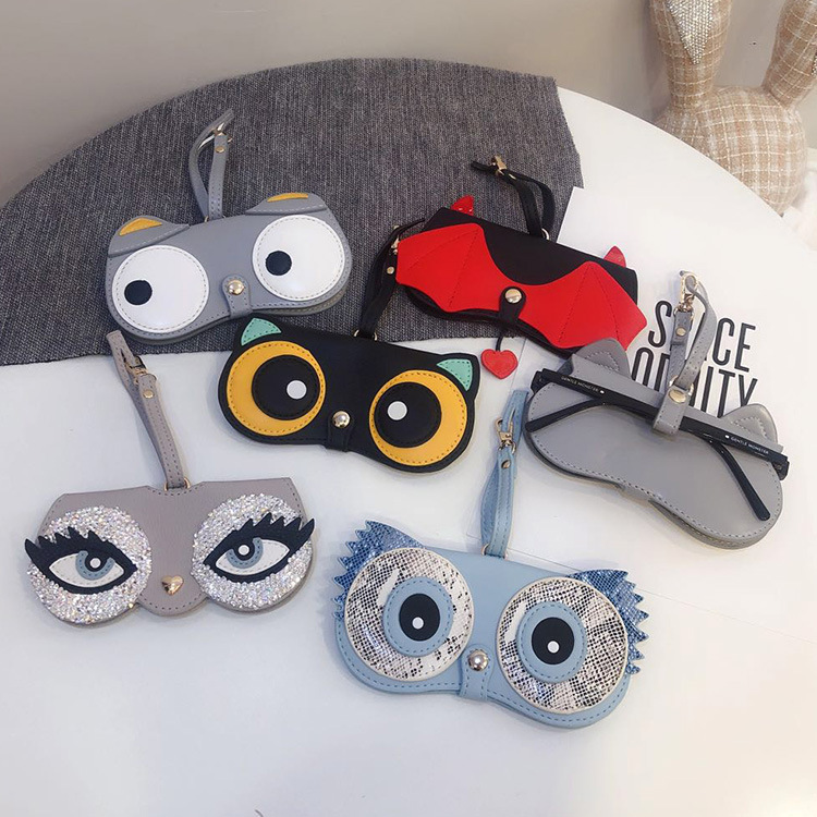 ins Cartoon Cute Glasses Case Portable Men's and Women's Sunglasses Myopia Glasses Storage Bag Protective Cover Glasses Bag Hanging Accessories