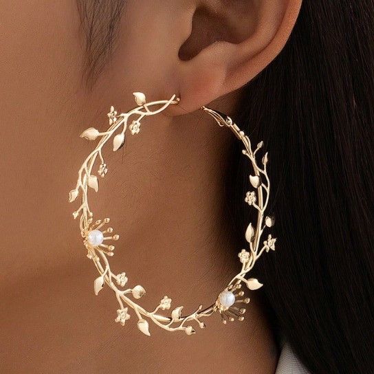 1 Pair of European and American Style Oversized Earrings with Floral Branches and Leaves, Exaggerated Gold Large Hoops, Sweet, Cool, Fashionable, and Stylish Earrings