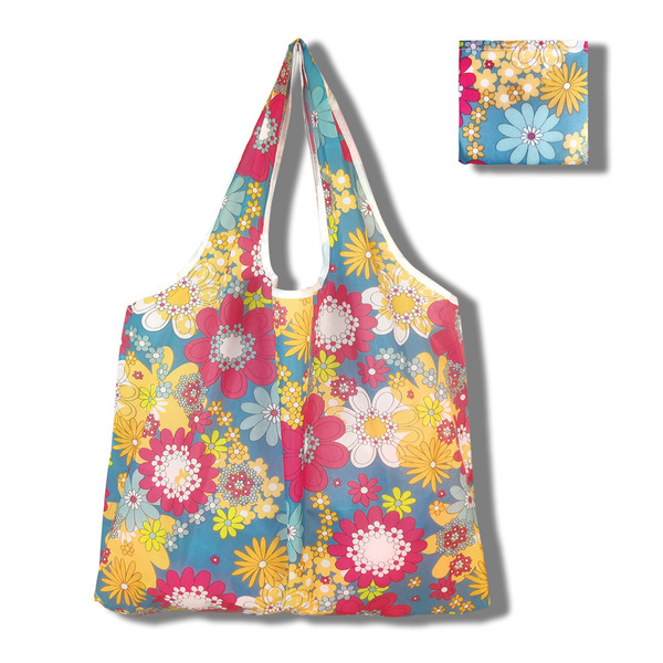 Capacious folding shopping bag