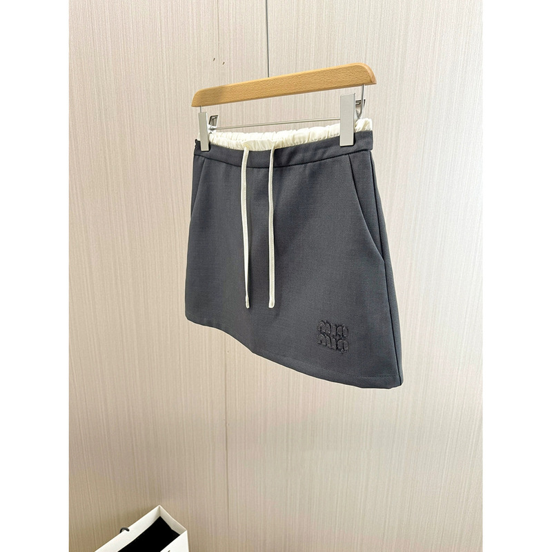 Now the New 2026 Summer Style Age-Reducing Girl's Miu-Style Letter Embroidered Drawstring Elastic Waist Skirt