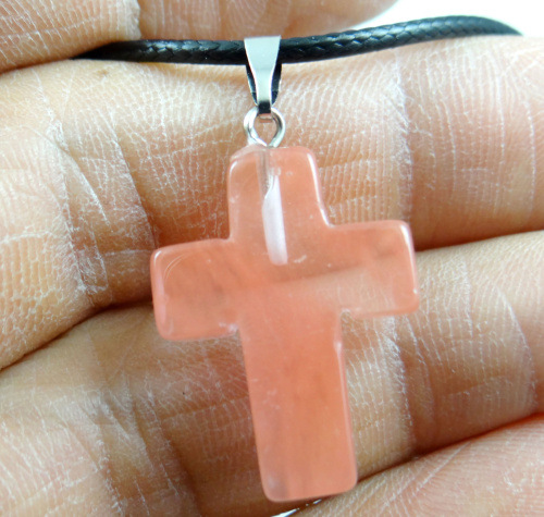 Comercio exterior caliente Piedra Natural Rosa cristal ágata piedra Cruz colgante collar accesorios DIY joyería que hace