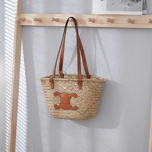 Women's straw single-shoulder handbag, large-capacity summer travel beach bag, handmade woven basket-style underarm tote