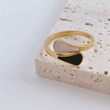 韩版简约钛钢戒指女黑白贝小众设计高级感18k金色网红同款潮指环