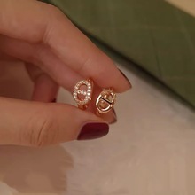 925���y僽𺆼s�߼����i���Ӷ��hŮ�͹�С������2024���¿���