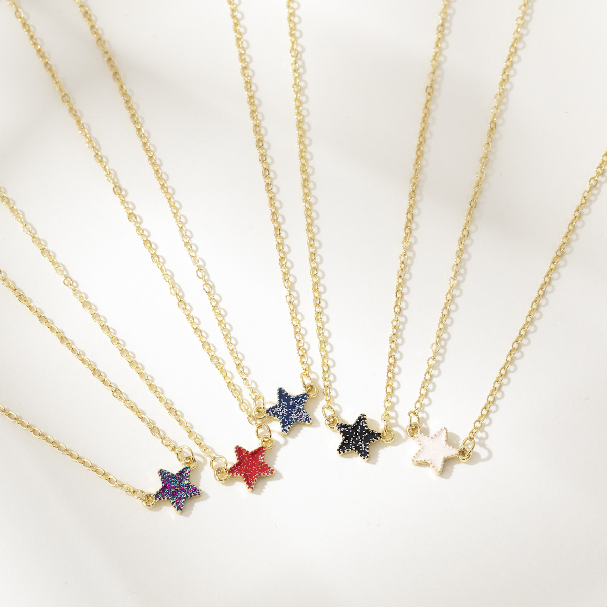 Wholesale Jewelry Color Sequin Star Pendant Necklace Nihaojewelry display picture 1
