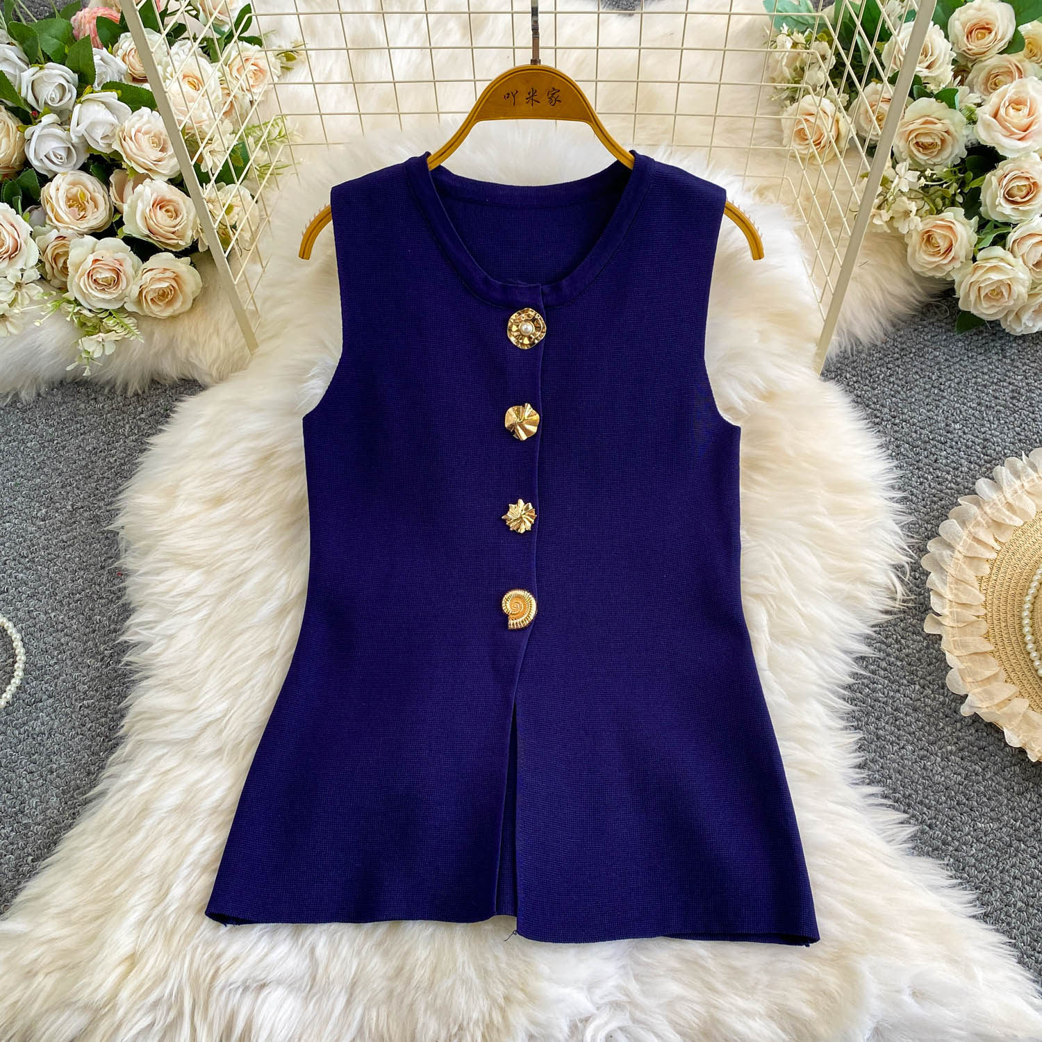 Women's Slim Fit Sleeveless Vest round Neck High End Sophisticated Look Fashionable Metal Buckles Versatile Summer Style_ecoleips.com