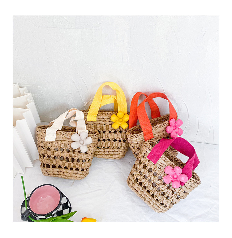 Kid's Small Spring&summer Straw Solid Color Cute Flowers Bucket Open Straw Bag display picture 1