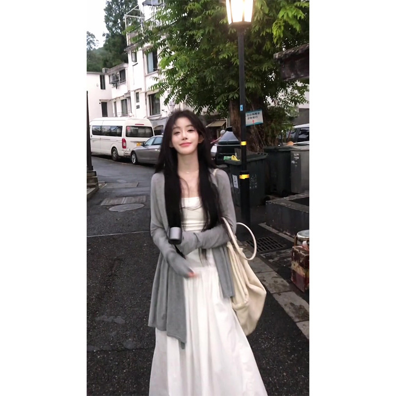 French Gentle Style Gray Long-Sleeved Knitted Cardigan Women's Autumn Suspender Dress Suit