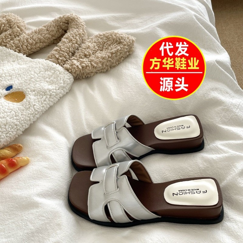 Suave y grande para usar INS, zapatillas de altura de fondo grueso, zapatillas de playa transpirables antideslizantes de verano para mujeres