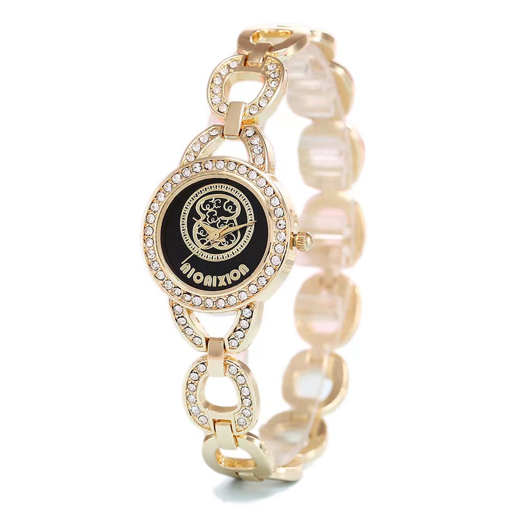 Selezionato orologio da polso versatile in oro di vendita caldo per donna con intarsio di diamanti Orologio da polso squisito di marca Orologio da studentessa con orsetto carino_voghion.com