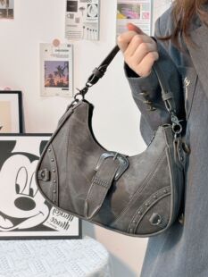 2024 Niche Retro Distressed Silver Belt Buckle Armpit Shoulder Bag New Millennium Hottie Commuter Motorcycle Oblique
